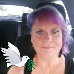 Meet your Posher, Laurie